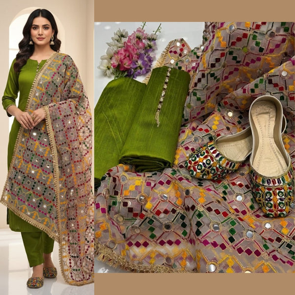 Full Heavy Embroidered Gift Pack with Shoes Free D-Mehndi